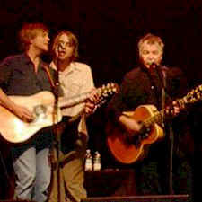 Jack Ingram,Todd Snider join John Prine on stage, photo courtesy of Richard and Kelly Johnson